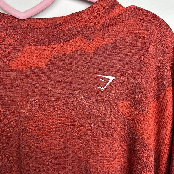 Gymshark NWOT ADAPT CAMO SEAMLESS CROP TOP Storm Red Size Large - Picture 4 of 7